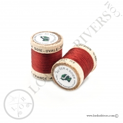 Ovale Silk Au Ver à Soie Burgundy